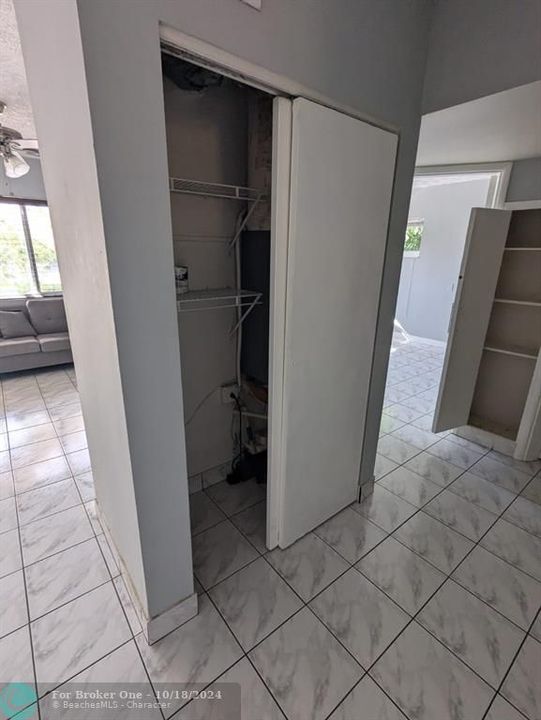 En Venta: $1,990 (2 camas, 1 baños, 2916 Pies cuadrados)