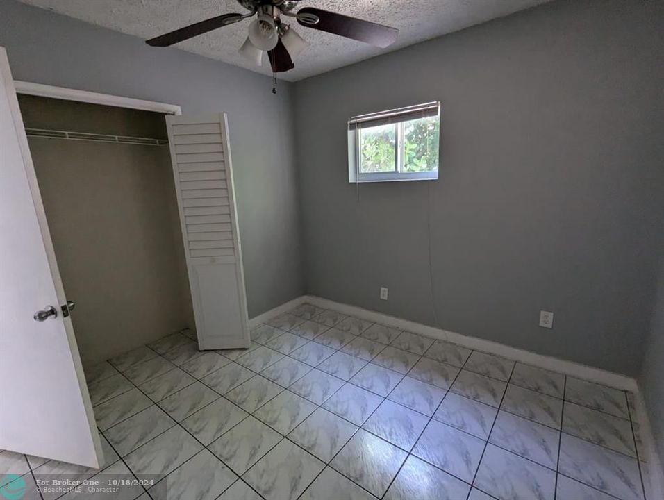 For Sale: $1,990 (2 beds, 1 baths, 2916 Square Feet)