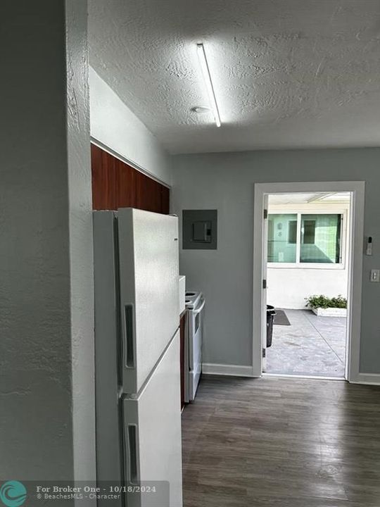 For Rent: $1,700 (1 beds, 1 baths, 750 Square Feet)