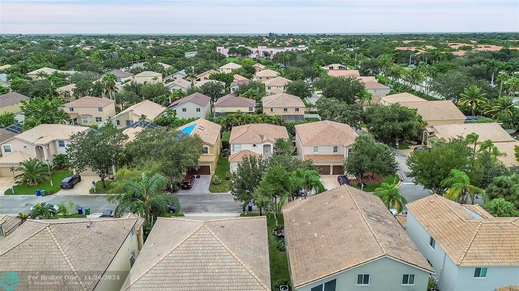 For Sale: $775,000 (4 beds, 2 baths, 2608 Square Feet)