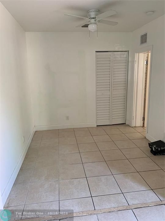 For Rent: $1,550 (1 beds, 1 baths, 550 Square Feet)