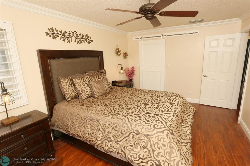 For Rent: $3,900 (3 beds, 2 baths, 1669 Square Feet)