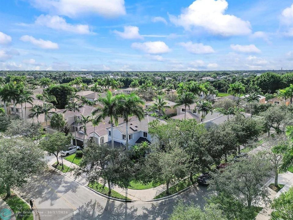 For Sale: $1,095,000 (5 beds, 3 baths, 2451 Square Feet)