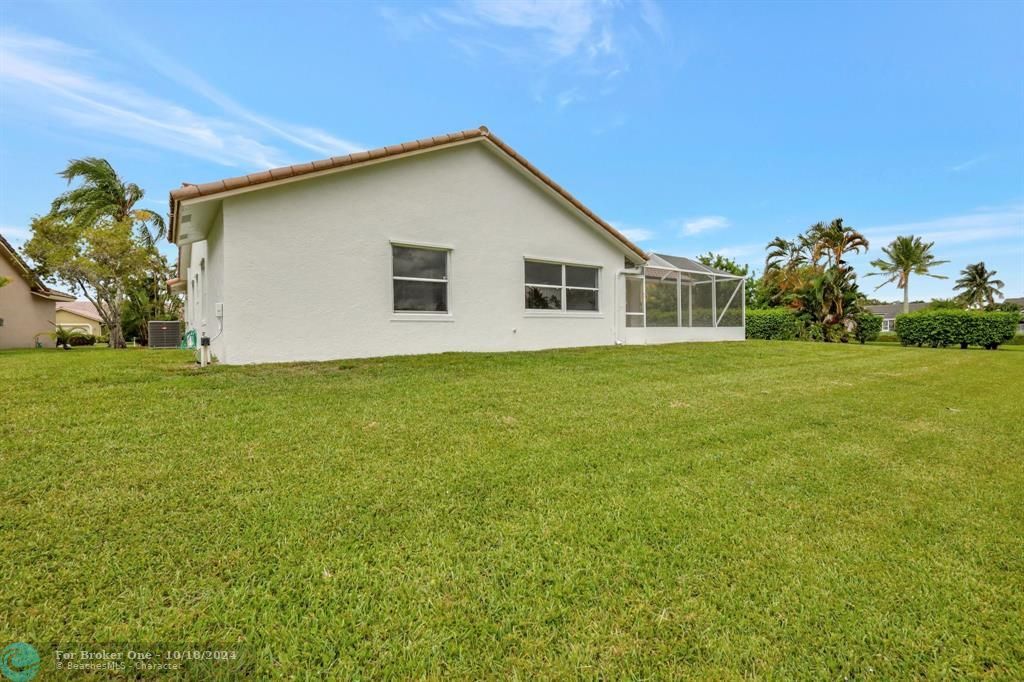 For Sale: $609,900 (4 beds, 2 baths, 1982 Square Feet)