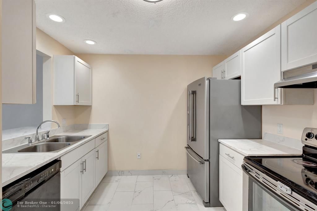 For Sale: $478,500 (3 beds, 2 baths, 1449 Square Feet)