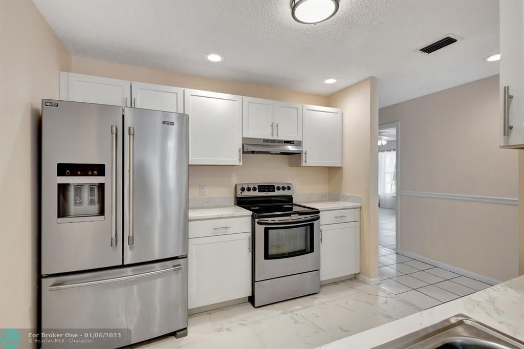 For Sale: $478,500 (3 beds, 2 baths, 1449 Square Feet)