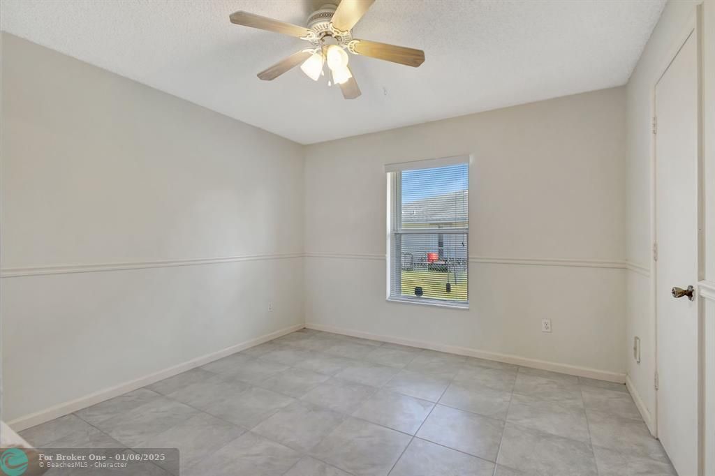 For Sale: $478,500 (3 beds, 2 baths, 1449 Square Feet)