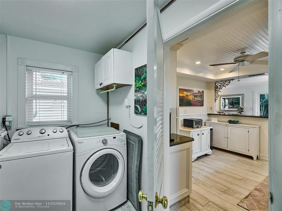 Active With Contract: $4,650 (2 beds, 2 baths, 1222 Square Feet)