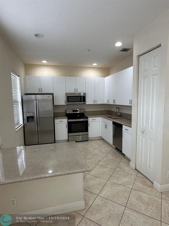 For Rent: $2,895 (2 beds, 2 baths, 0 Square Feet)