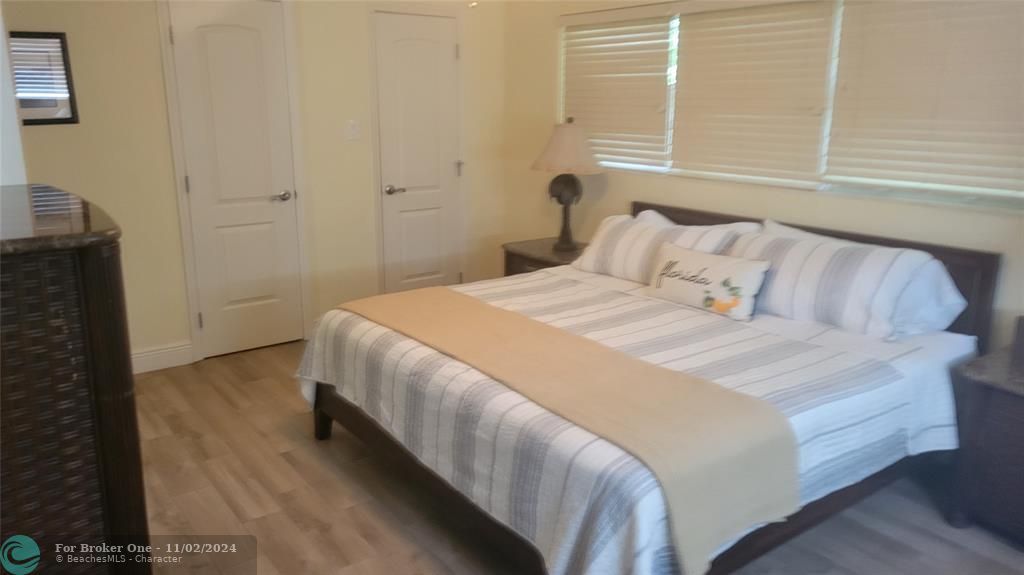 For Rent: $4,250 (2 beds, 2 baths, 1471 Square Feet)