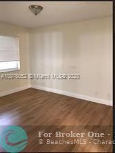 For Rent: $1,900 (2 beds, 1 baths, 920 Square Feet)