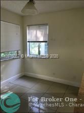 For Rent: $1,900 (2 beds, 1 baths, 920 Square Feet)