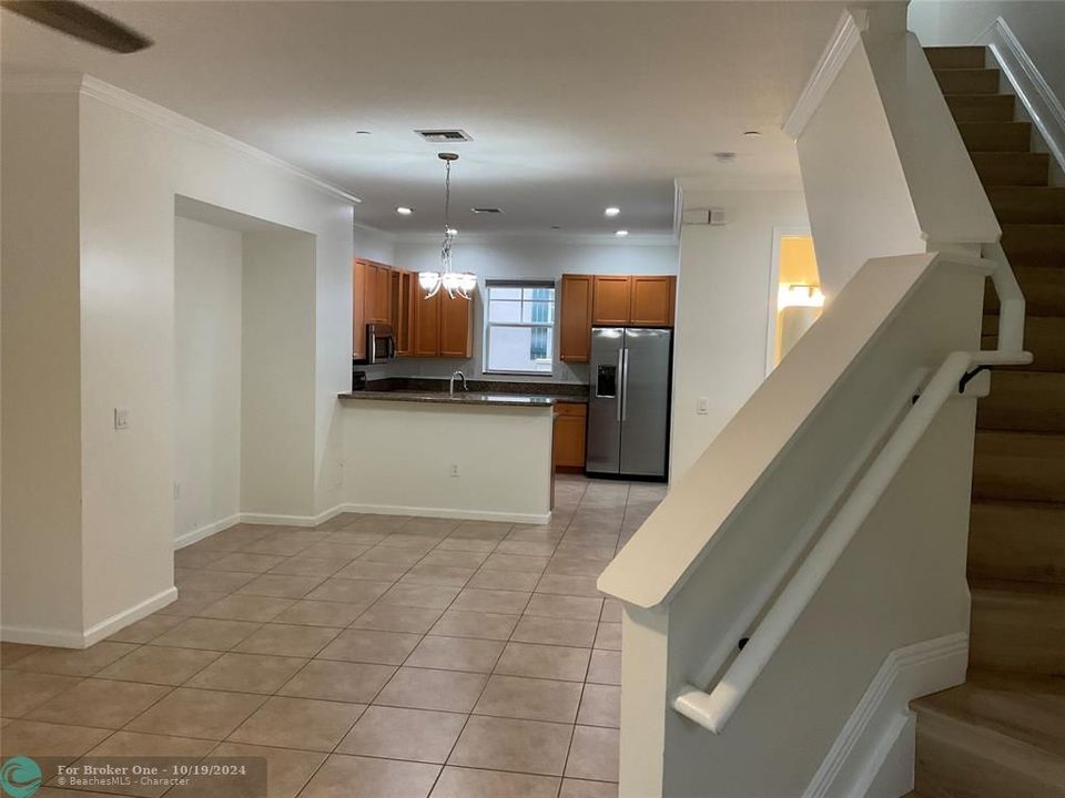 For Rent: $4,500 (3 beds, 3 baths, 1780 Square Feet)