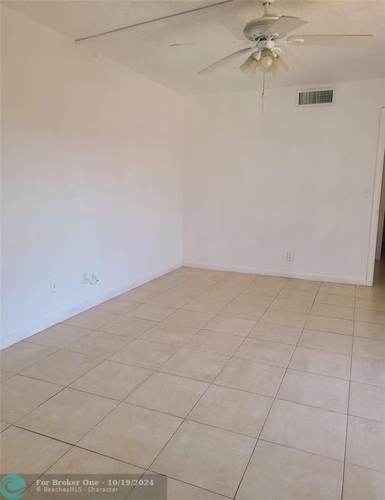 For Rent: $2,700 (3 beds, 2 baths, 1540 Square Feet)