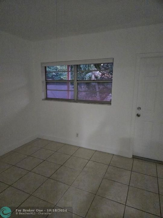 For Rent: $1,450 (1 beds, 1 baths, 580 Square Feet)