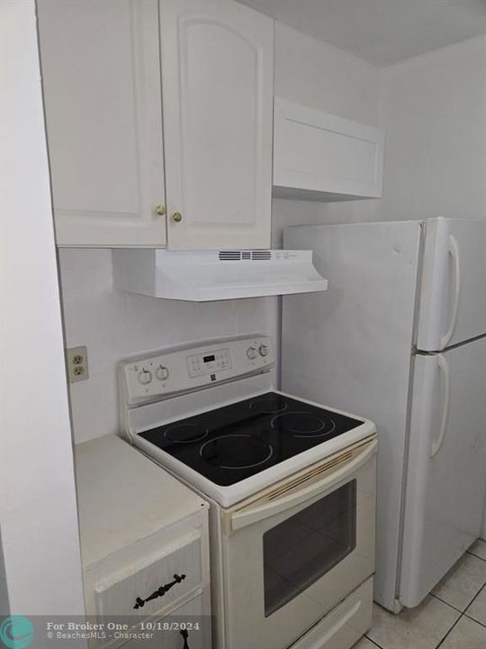 For Rent: $1,450 (1 beds, 1 baths, 580 Square Feet)