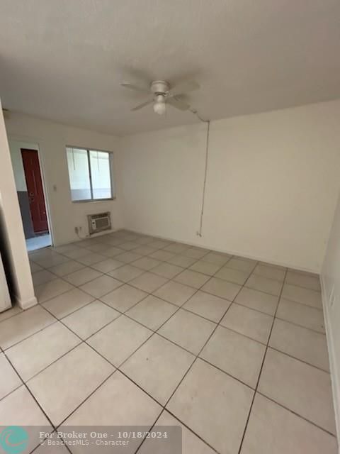 For Rent: $1,455 (1 beds, 1 baths, 10153 Square Feet)