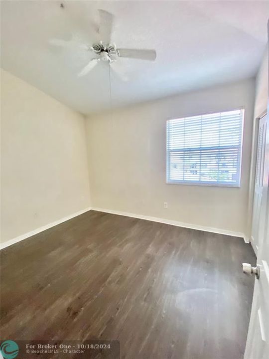 For Rent: $2,500 (3 beds, 3 baths, 1285 Square Feet)