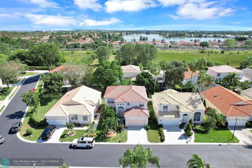 For Sale: $599,000 (4 beds, 2 baths, 2743 Square Feet)