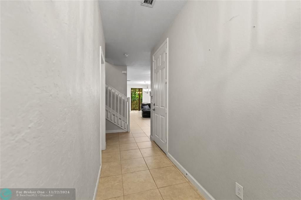 Active With Contract: $499,000 (3 beds, 2 baths, 1486 Square Feet)