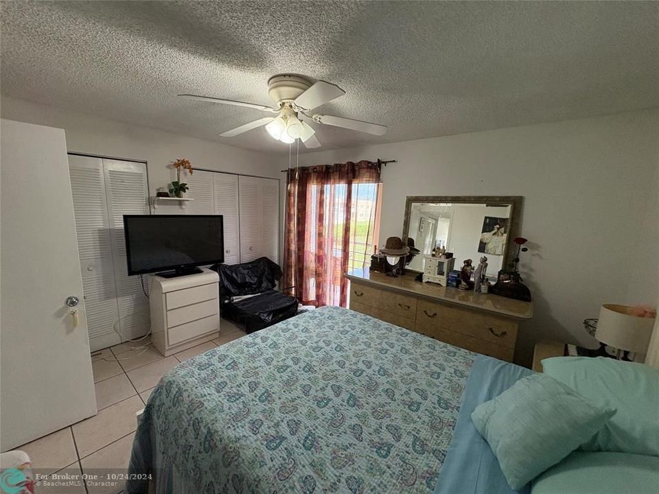 For Sale: $130,000 (1 beds, 1 baths, 850 Square Feet)