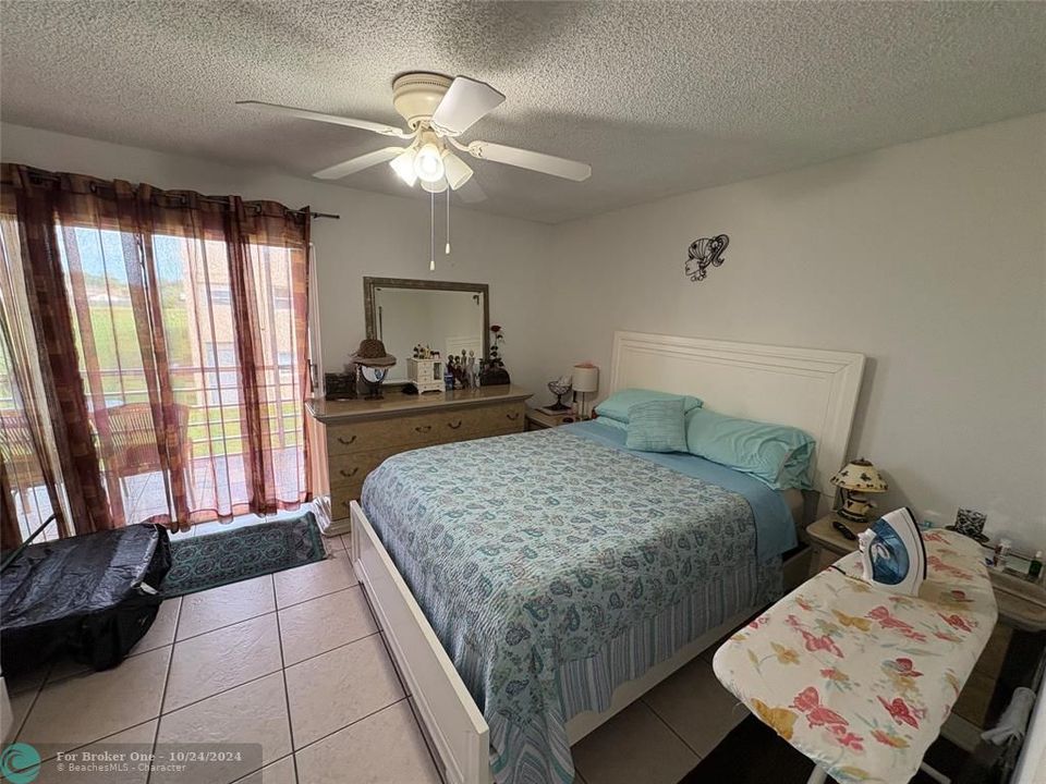 For Sale: $130,000 (1 beds, 1 baths, 850 Square Feet)