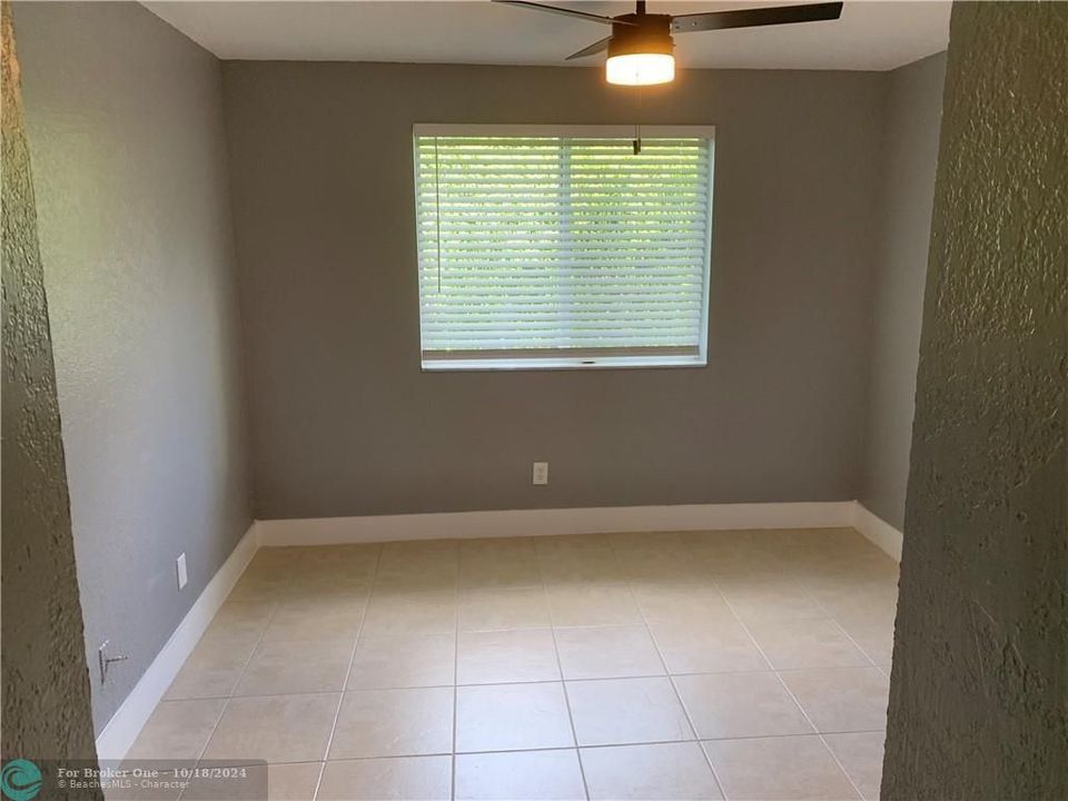 For Rent: $2,300 (2 beds, 2 baths, 1097 Square Feet)