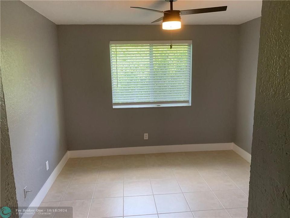 For Rent: $2,300 (2 beds, 2 baths, 1097 Square Feet)