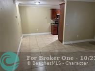 For Sale: $185,000 (1 beds, 1 baths, 581 Square Feet)