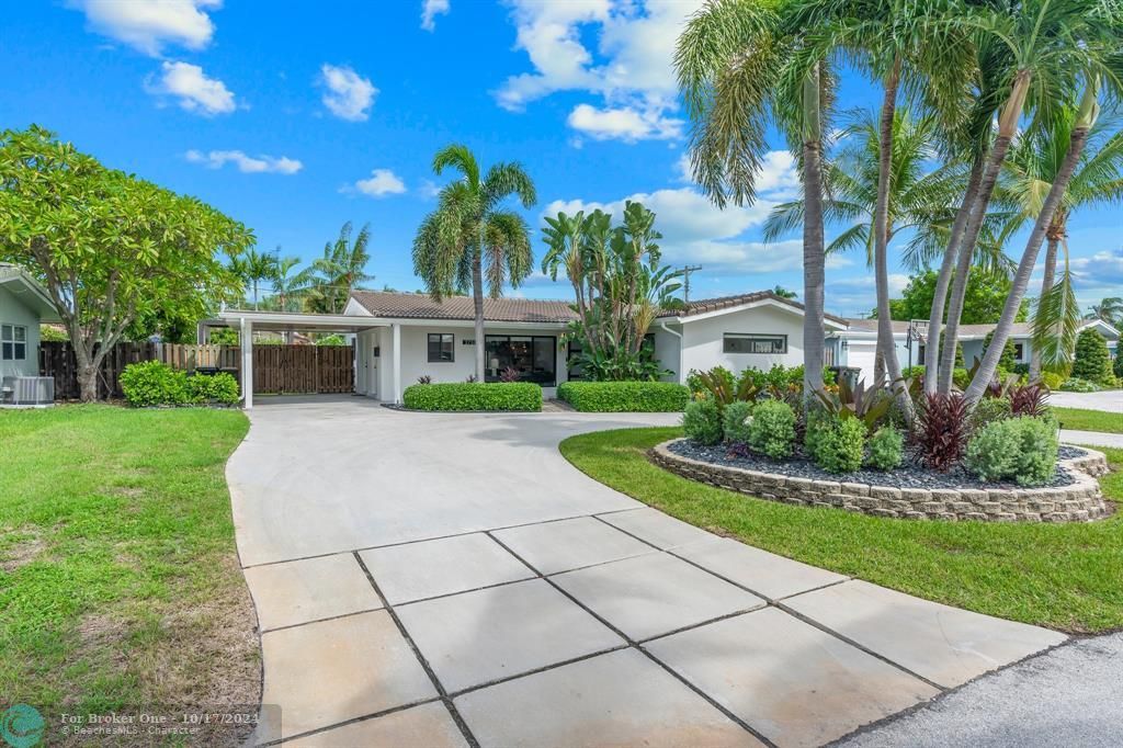 For Sale: $1,038,000 (3 beds, 2 baths, 1493 Square Feet)