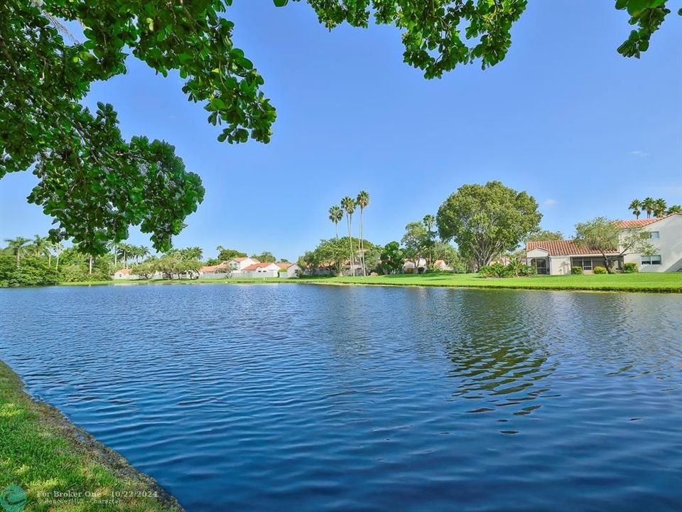 For Sale: $1,000,000 (4 beds, 2 baths, 2383 Square Feet)