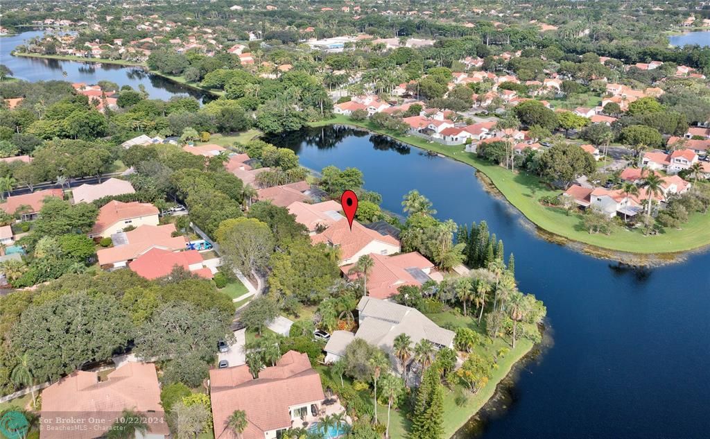 For Sale: $1,000,000 (4 beds, 2 baths, 2383 Square Feet)