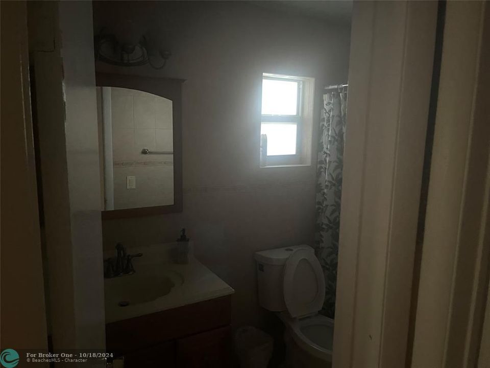 For Rent: $3,700 (3 beds, 2 baths, 1815 Square Feet)