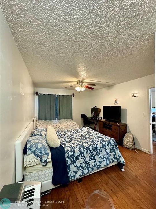 For Sale: $259,000 (2 beds, 2 baths, 1125 Square Feet)