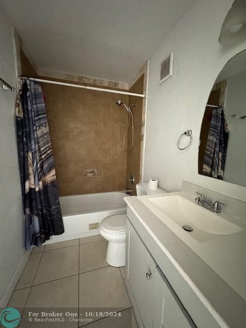 For Rent: $2,200 (2 beds, 1 baths, 800 Square Feet)