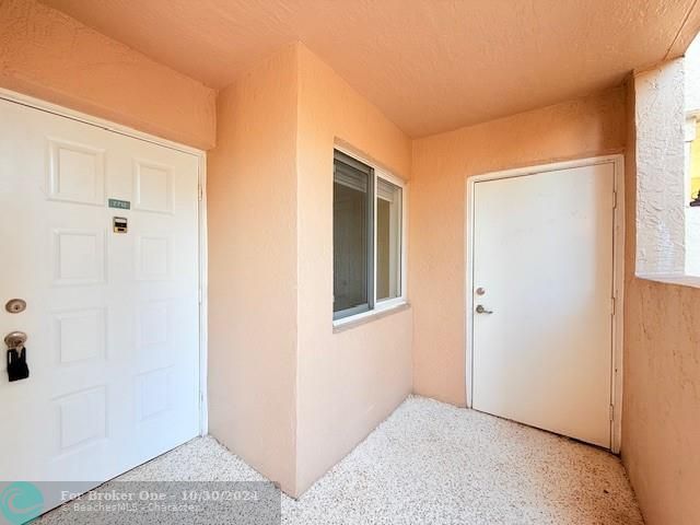 For Sale: $349,000 (2 beds, 2 baths, 1500 Square Feet)