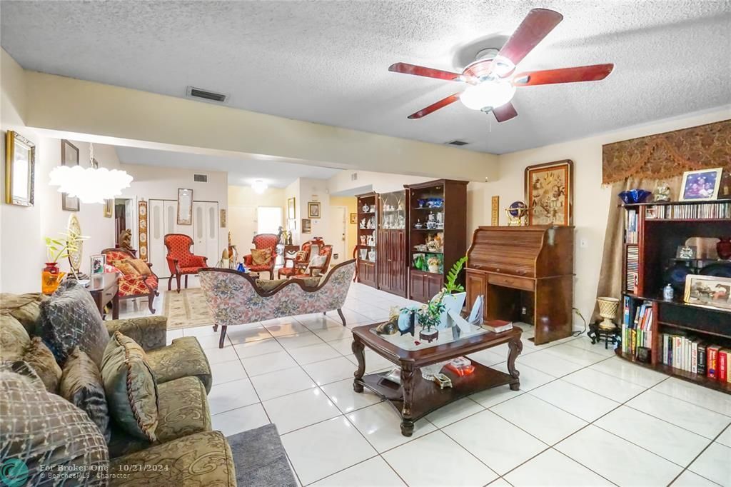 For Sale: $399,000 (2 beds, 2 baths, 1745 Square Feet)