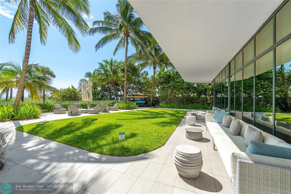 For Sale: $3,600,000 (4 beds, 4 baths, 2635 Square Feet)