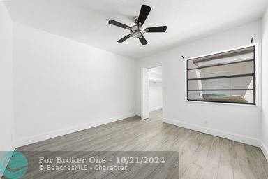 For Sale: $299,000 (2 beds, 2 baths, 1060 Square Feet)