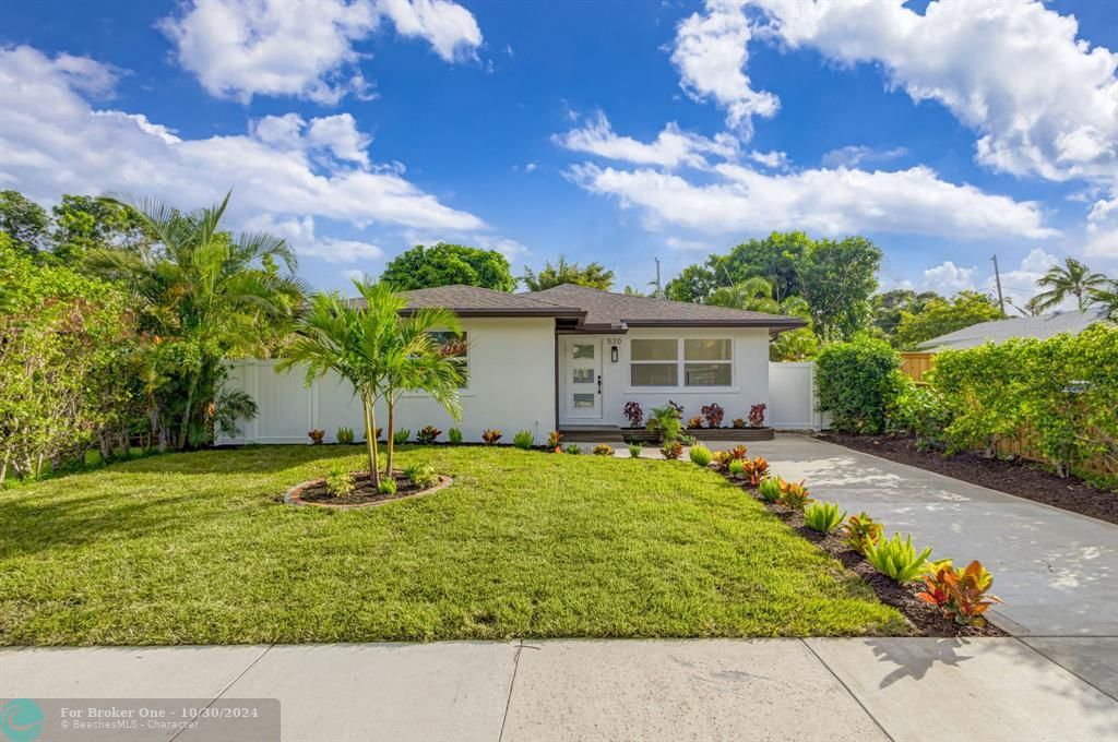 For Sale: $1,699,999 (4 beds, 3 baths, 2120 Square Feet)