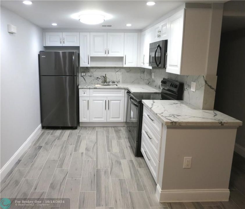 For Sale: $279,000 (2 beds, 2 baths, 1180 Square Feet)