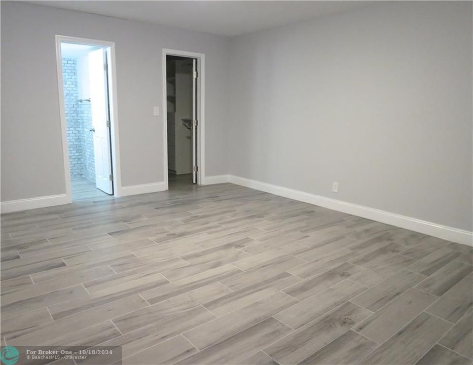 For Sale: $279,000 (2 beds, 2 baths, 1180 Square Feet)