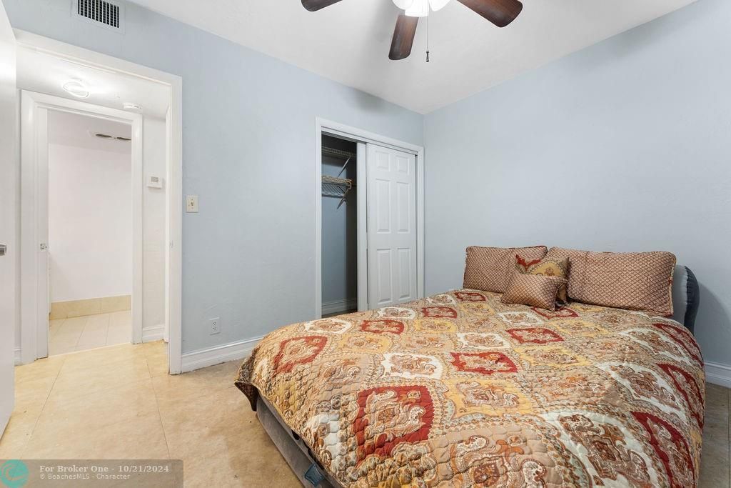 For Sale: $175,000 (2 beds, 2 baths, 1093 Square Feet)