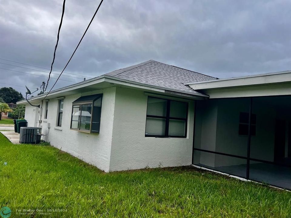 For Sale: $419,000 (3 beds, 2 baths, 1706 Square Feet)