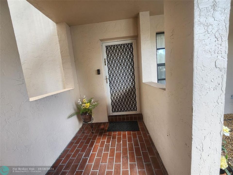 En Venta: $214,000 (2 camas, 2 baños, 1220 Pies cuadrados)