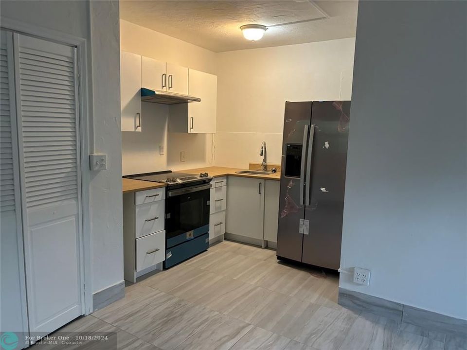 For Rent: $1,700 (1 beds, 1 baths, 0 Square Feet)