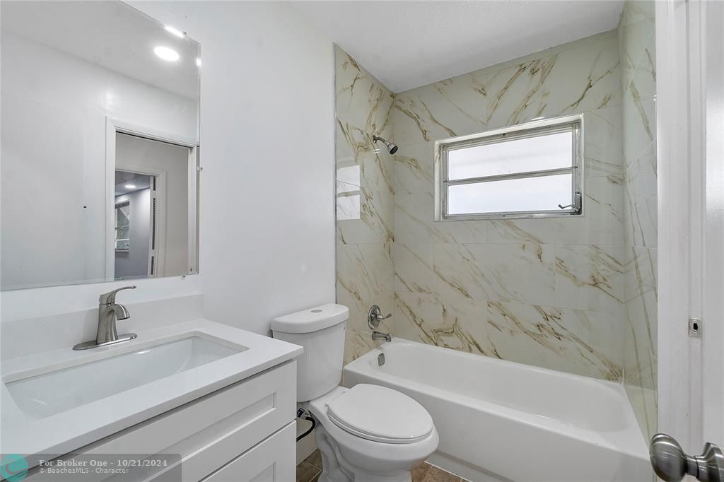 For Sale: $364,990 (2 beds, 2 baths, 1270 Square Feet)