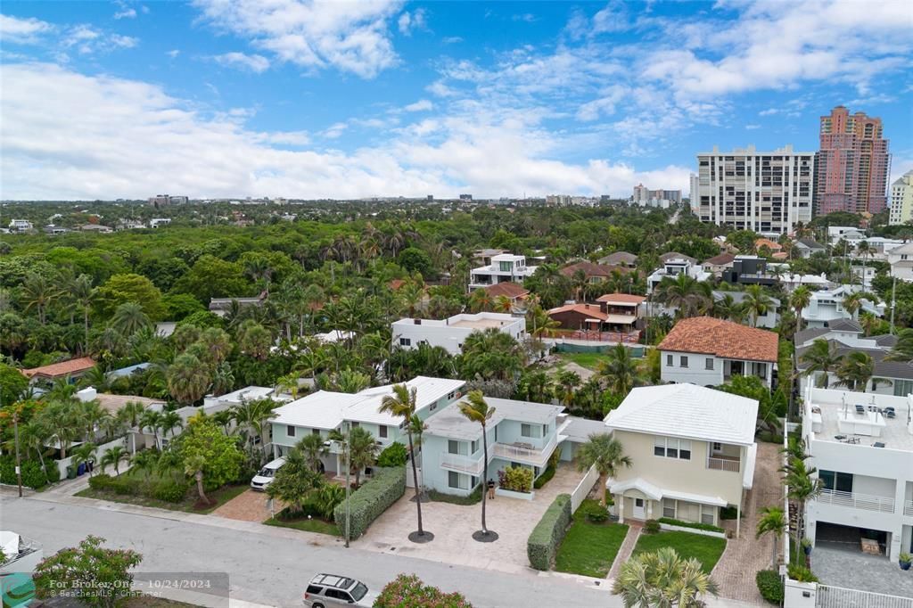 For Sale: $2,600,000 (3 beds, 2 baths, 1896 Square Feet)