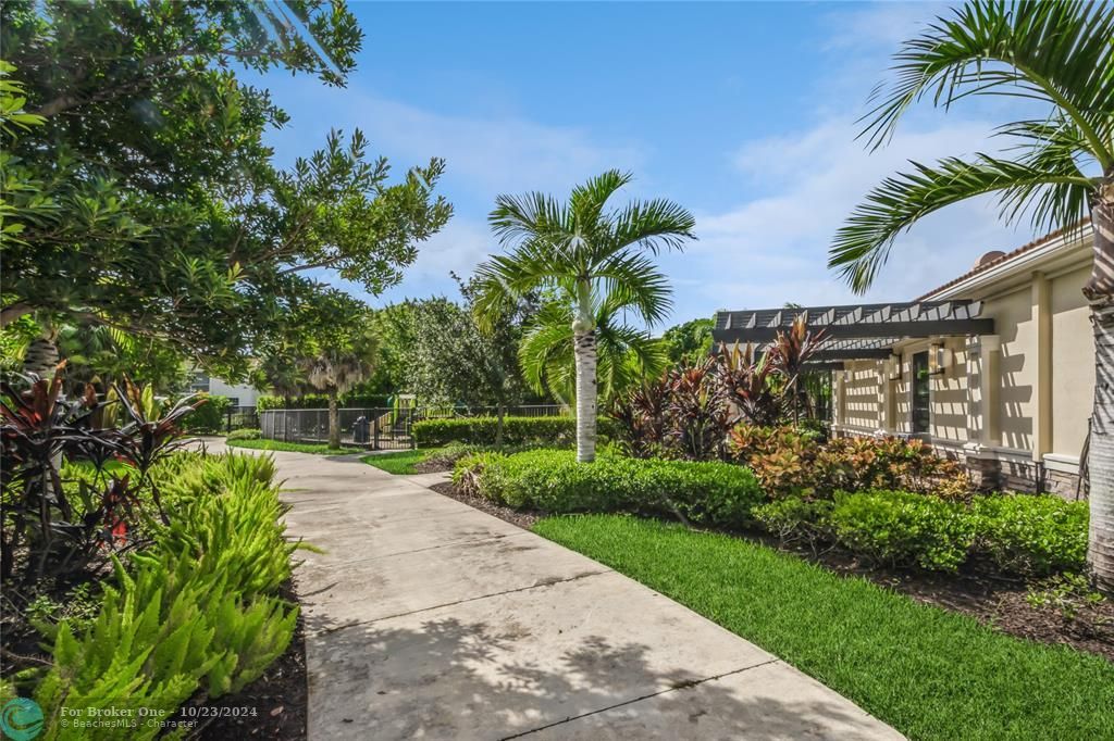 For Sale: $765,000 (3 beds, 2 baths, 1768 Square Feet)