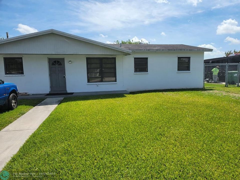 For Sale: $405,997 (3 beds, 2 baths, 1666 Square Feet)